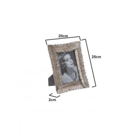 POLYRESIN PHOTO FRAME IN SILVER COLOR